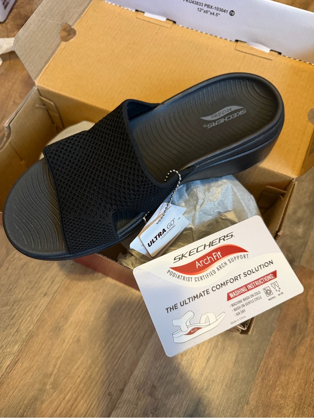 Skechers Gowalk Arch Fit - Worthy Slide Black 8 B (M)